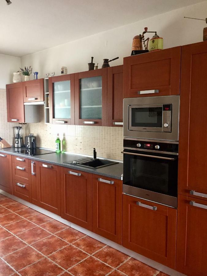 Prazdninovy Dum Holubka Villa โนเวมิสโต นา โมราเวีย ภายนอก รูปภาพ